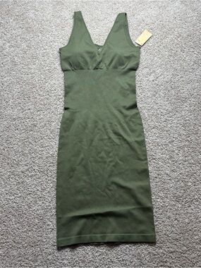 Popilush Ribbed Seamless Midi Dress